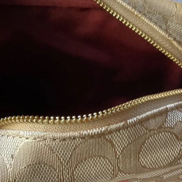 🎄 COACH DEMPSEY BOXY COSMETIC CASE 🎄 - Picture 15 of 16